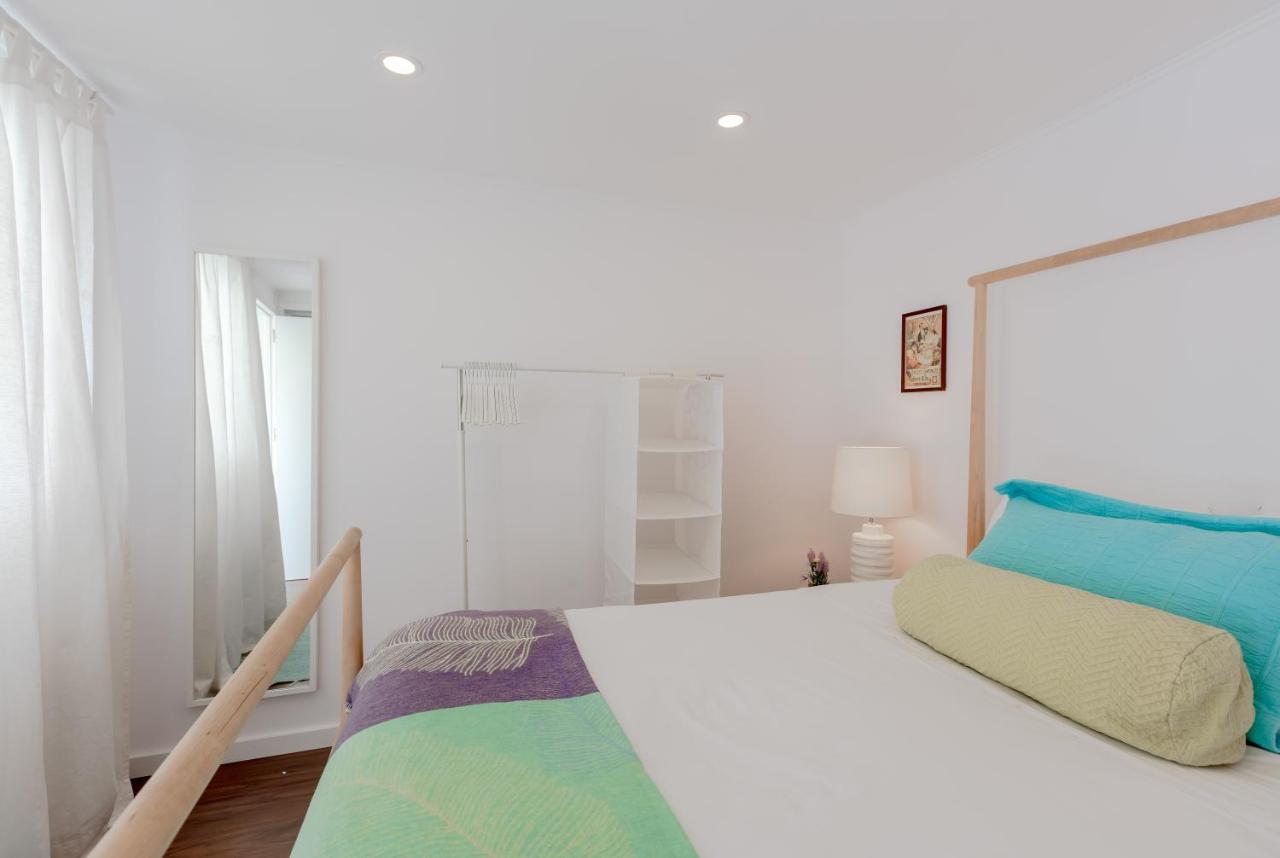 Sunny Apartment With Patio, By Timecooler ลิสบอน ภายนอก รูปภาพ